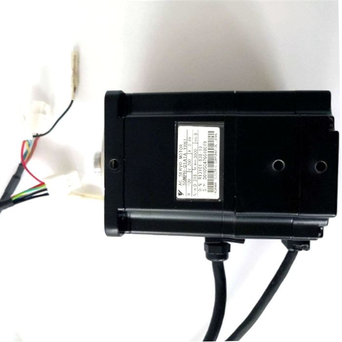 Модуль YASKAWA AC SERVO MOTOR SGMPH-01A1A-YR61