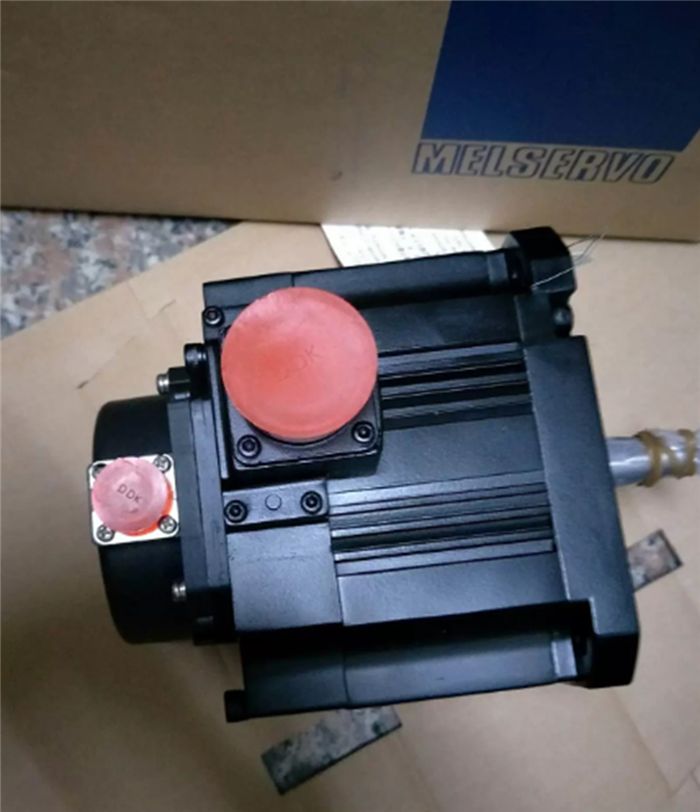 Модуль Mitsubishi HF-H104T-A48 Servo Motor