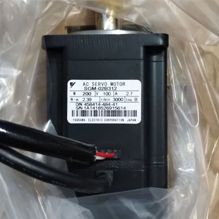Модуль Brand Yaskawa SGMP-02B312 Servo Motor SGMP02B312
