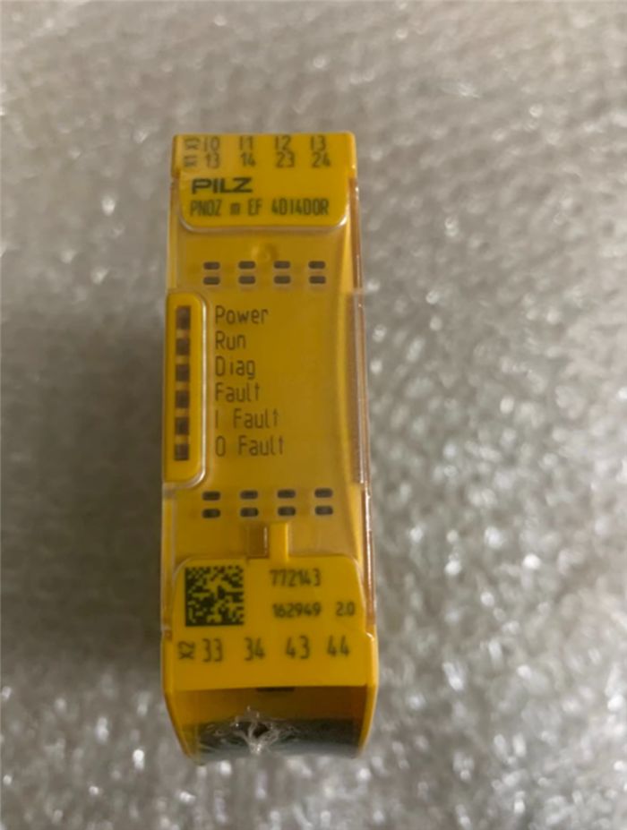 Модуль PILZ 772143 PNOZ m EF 4DI4DOR Module Safety Relay