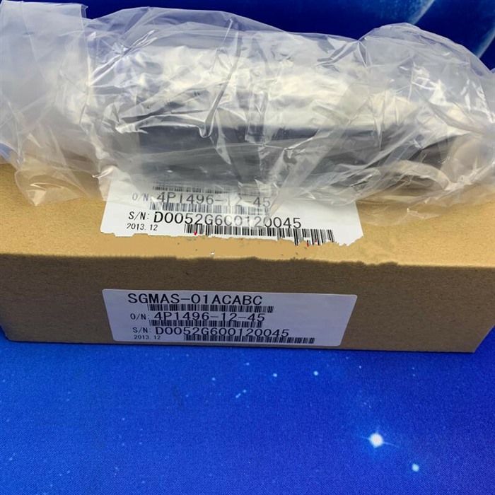 Модуль YASKAWA AC SERVO MOTOR SGMAS-01ACABC ORIGINAL