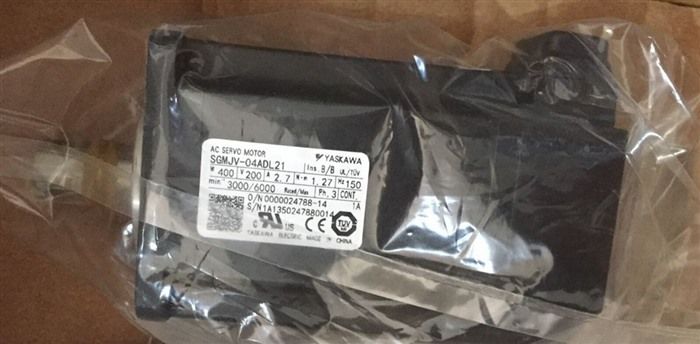 Модуль YASKAWA SGMJV-04ADL21 Servo Motor 400W