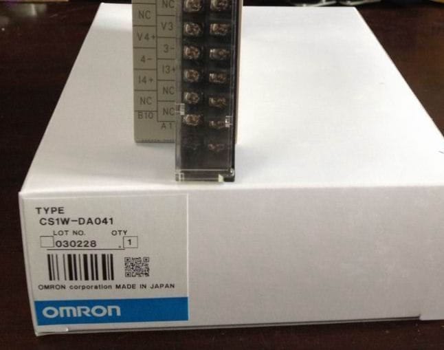Модуль Omron CS1W-DA041