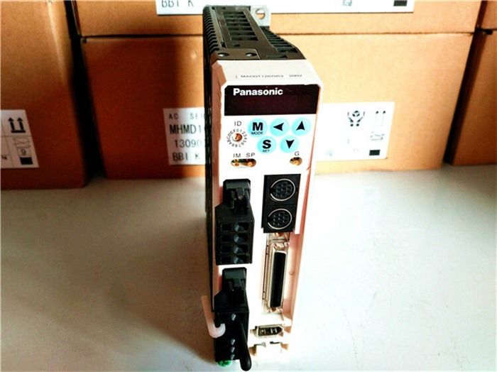 Модуль PANASONIC AC SERVO DRIVER MADDT1207053