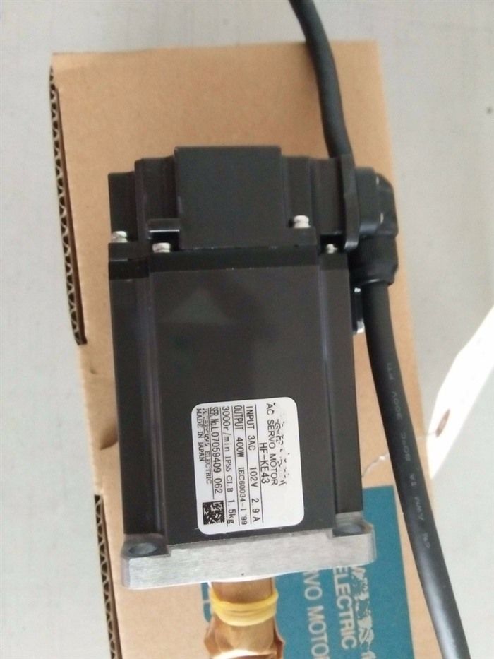 Модуль MITSUBISHI AC SERVO MOTOR HF-KE43 HFKE43 ORIGINAL