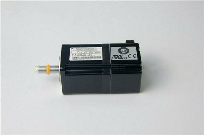Модуль YASKAWA AC SERVO MOTOR SGMAS-C2ACA21-Y2 ORIGINAL