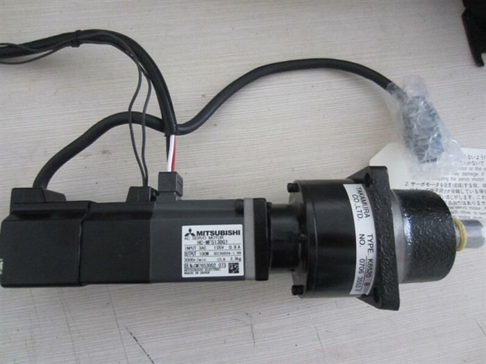 Модуль MITSUBISHI AC SERVO MOTOR HC-MFS13BG1 ORIGINAL