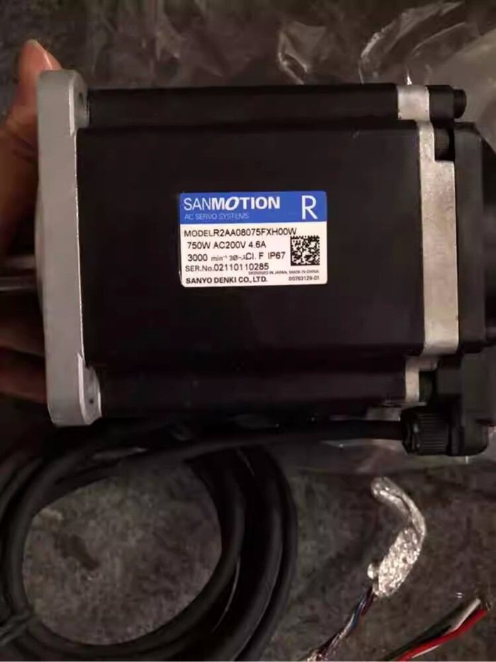 Модуль NEW&ORIGINAL SANYO DENKI SERVO MOTOR R2AA08075FXH00W
