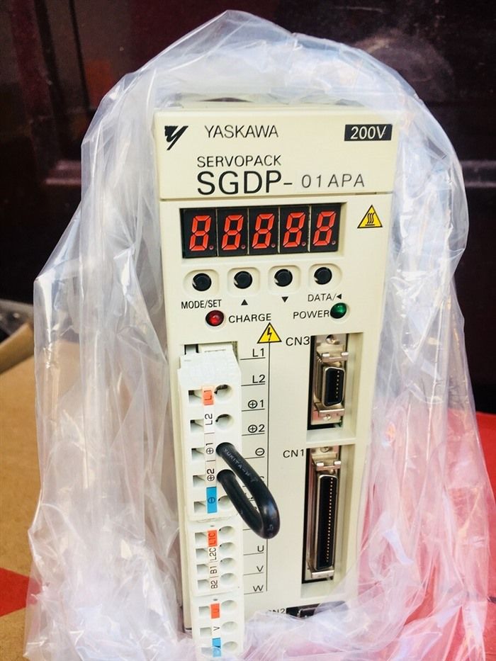 Модуль ORIGINAL YASKAWA AC SERVO DRIVER SGDP-01APA SGDP01APA FREE