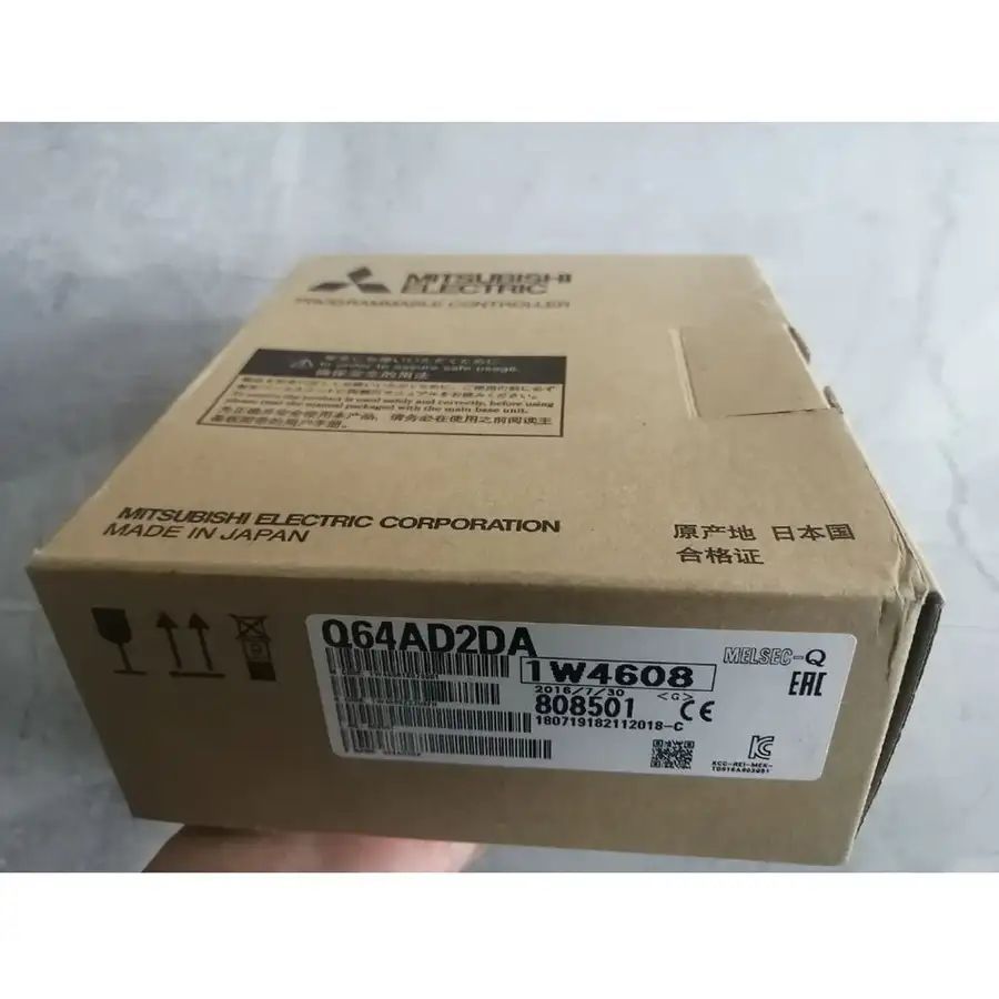 Модуль Mitsubishi Q64AD2DA