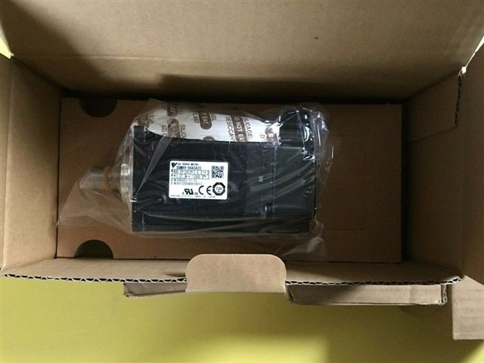 Модуль YASKAWA AC SERVO MOTOR SGMAV-04A3A2S SGMAV04A3A2S