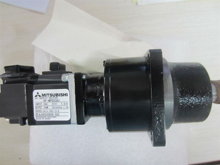 Модуль MITSUBISHI AC SERVO MOTOR HF-MP23G1