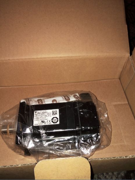 Модуль YASKAWA AC SERVO MOTOR SGMJV-02ADA41 ORIGINAL