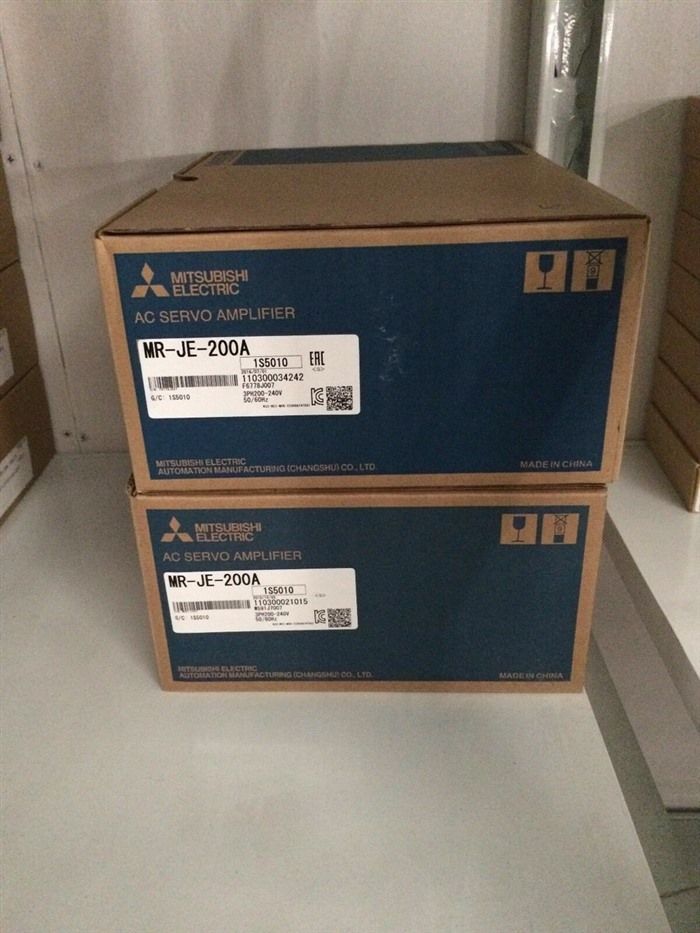 Модуль MITSUBISHI AC SERVO DRIVER MR-JE-200A MRJE200A