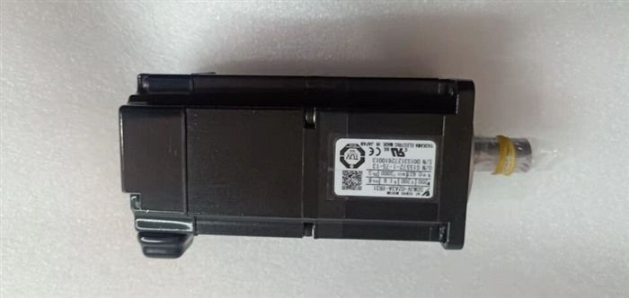 Модуль YASKAWA SGMJV-02A3A-YR31 SERVO MOTOR SGMJV02A3AYR31
