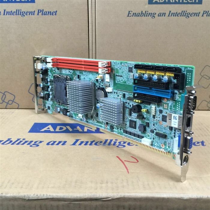 Модуль ORIGINAL ADVANTECH INDUSTRY BOARD PCA-6011VG-00A1E