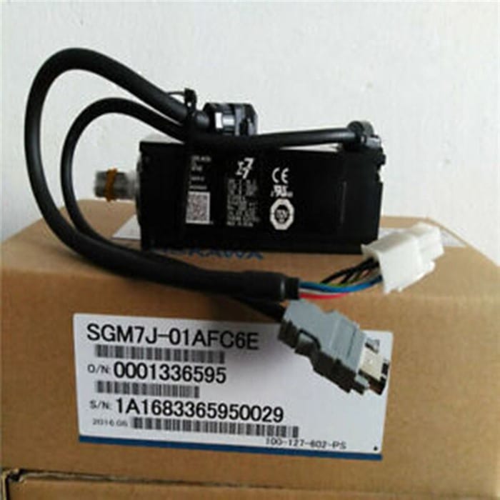 Модуль YASKAWA SGM7J-01AFC6E