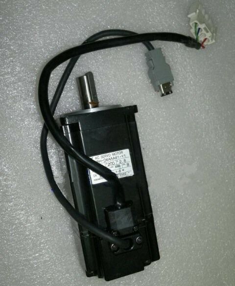 Модуль YASKAWA AC SERVO MOTOR SGMAH-04AAA41-Y1 ORIGINAL