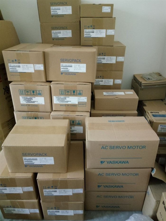 Модуль YASKAWA AC SERVO MOTOR SGML-08AF14 ORIGINAL