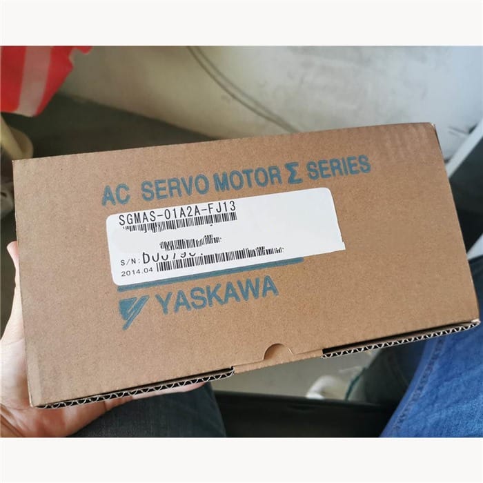 Модуль YASKAWA SGMAS-01A2A-FJ13