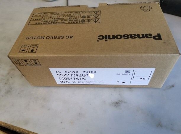Модуль ORIGINAL PANASONIC AC SERVO MOTOR MSMD042G1B