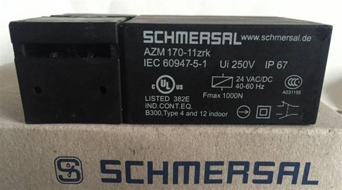 Модуль SCHMERSAL AZM 170-11ZRK Safety Door Lock Switch 24 VAC/DC 40-60 Hz