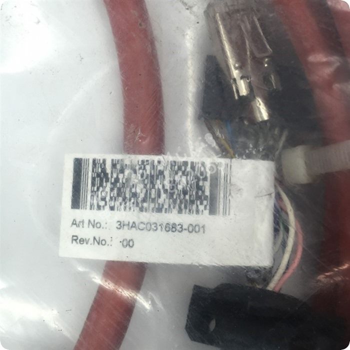 Модуль ABB DSQC679 3HAC031683-001 10M IRC5 Teach Pendant Cable