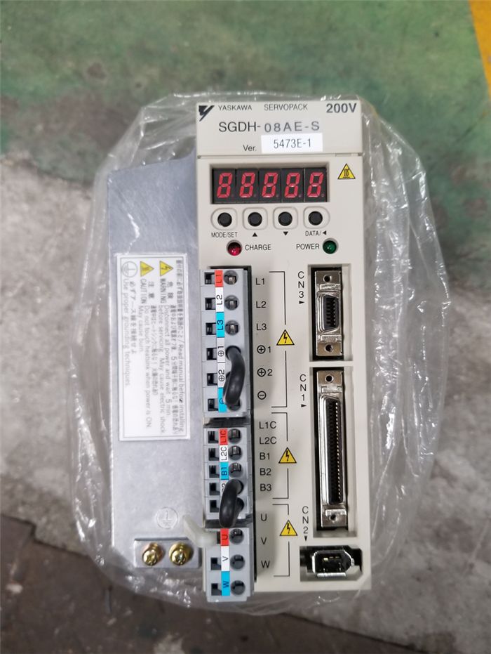 Модуль YASKAWA AC SERVO DRIVER SGDH-08AE-S SGDH08AES