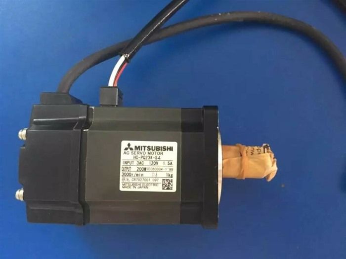 Модуль MITSUBISHI AC SERVO MOTOR HC-PQ23K-S4 HCPQ23KS4