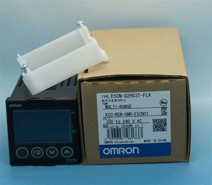 Модуль Omron E5CN-Q2H03T-FLK