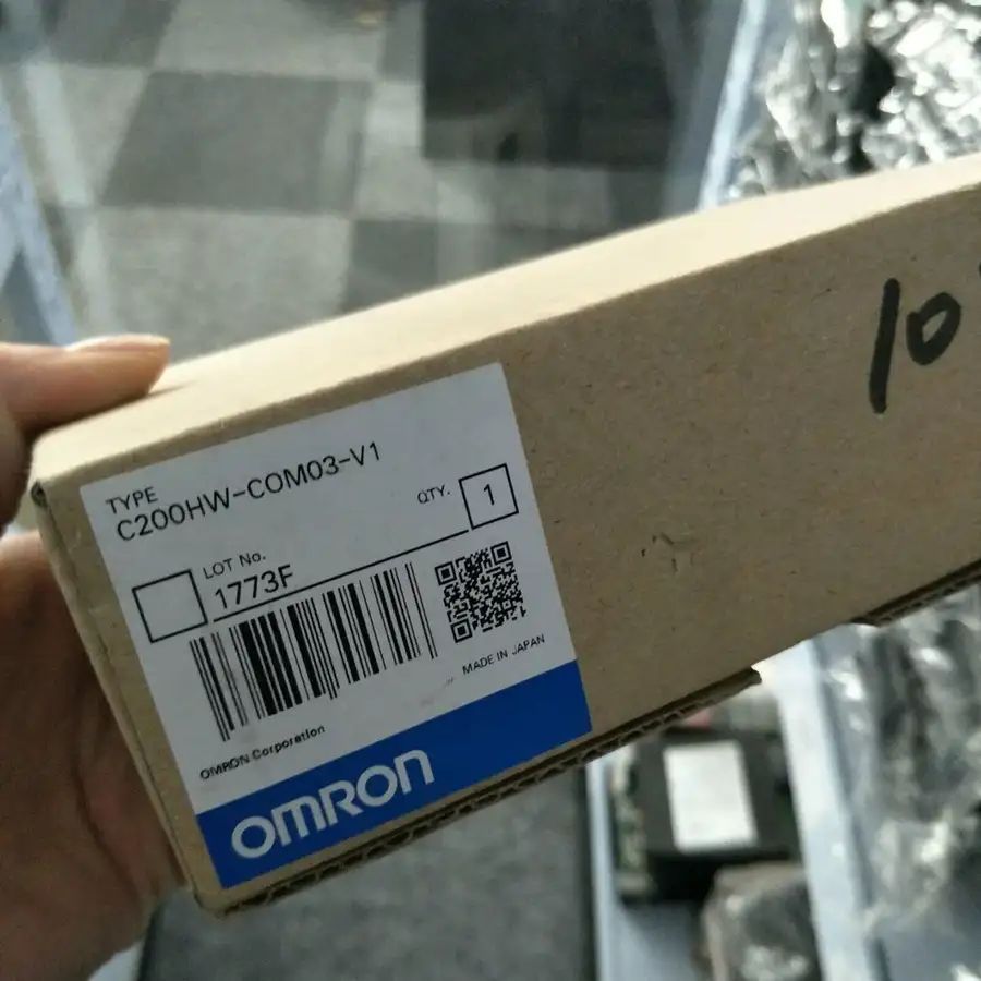 Модуль Omron C200HW-COM03-V1