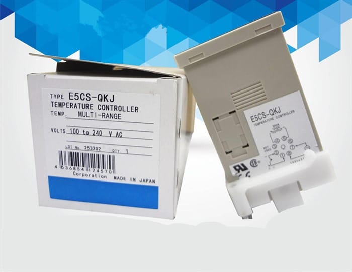 Модуль Omron E5CS-QKJ