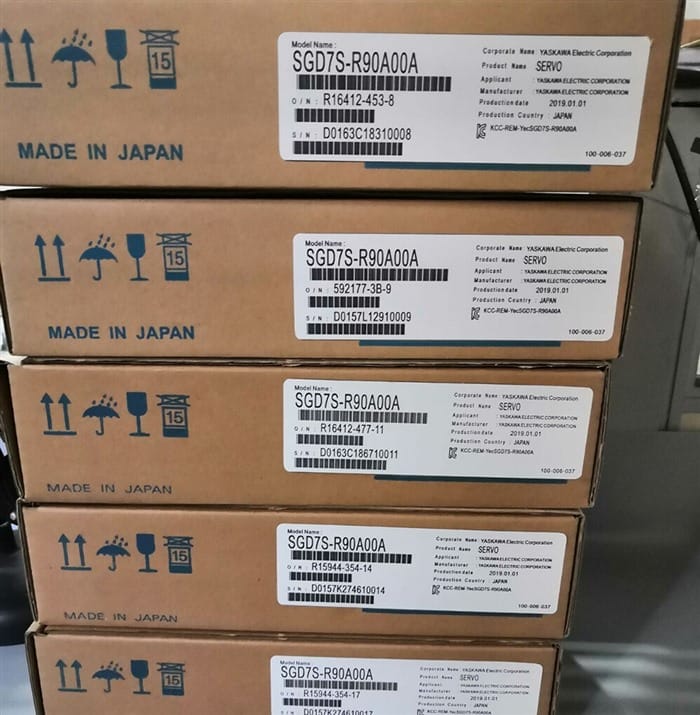 Модуль Yaskawa SGD7S-R90A00A