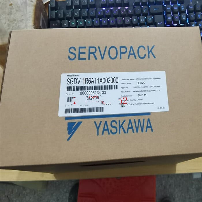 Модуль Yaskawa SGDV-1R6A11A002000