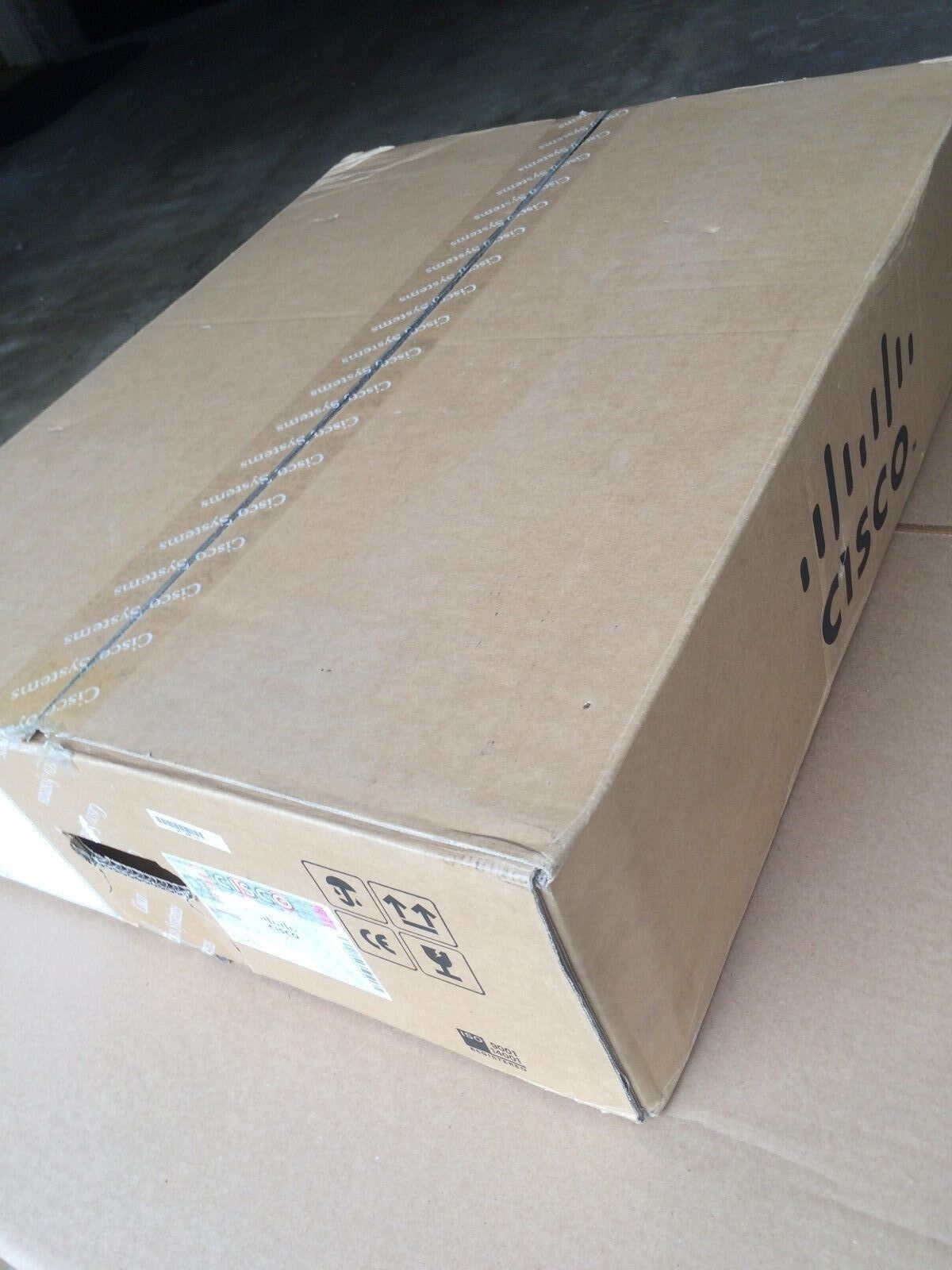 Маршрутизатор Cisco ASR1002-HX Router 4x10GE+4x1GE, 2AC, ASR1002-HX-IPSECHW Crypto