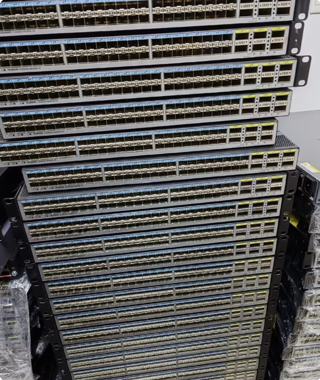 Коммутатор CE6850-48S6Q-HI 48x10G SFP+ 6x40G QSFP+ 2*AC Б/У
